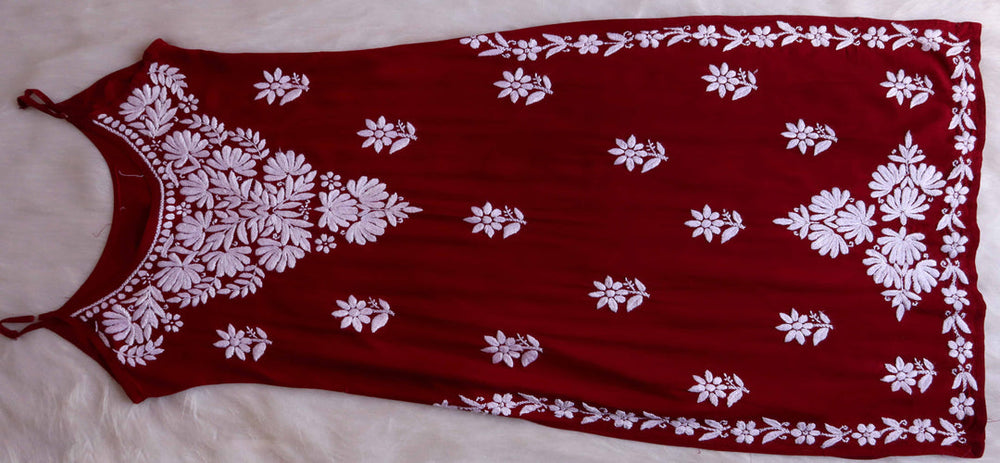 SAMA MAROON SLEEVLESS RAYON KURTA