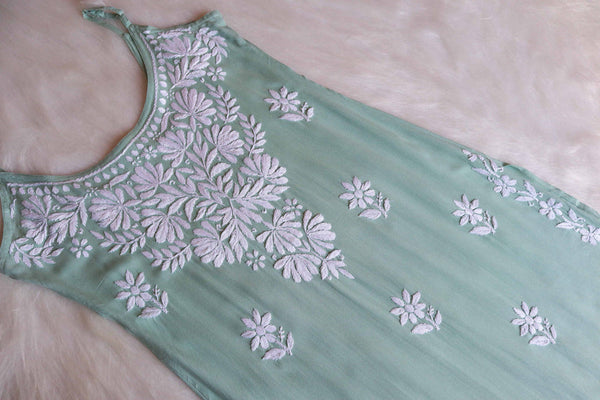 SAMA PASTEL GREEN SLEEVLESS RAYON KURTA